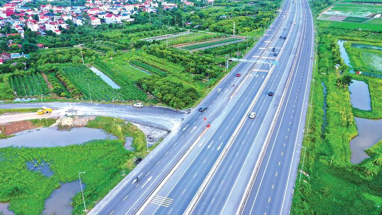 Phó Thủ tướng giao UBND TP. Hà Nội, UBND tỉnh Bắc Ninh chủ động chuẩn bị đầu tư, thực hiện các dự án trên địa bàn theo thẩm quyền, bảo đảm tiến độ. Ảnh: Tiên Giang