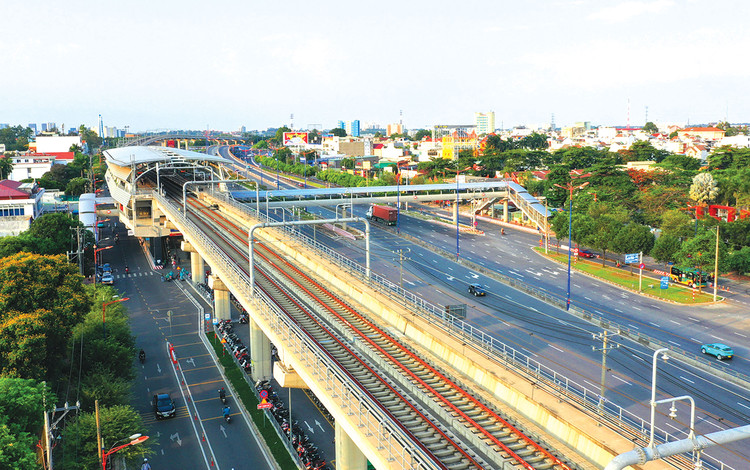 Mục tiêu đến năm 2035, TP.HCM sẽ hoàn thành khoảng 355 km đường sắt đô thị. Ảnh: Nhã Chi