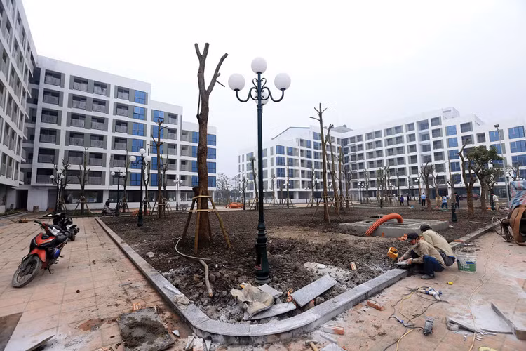 Theo Bộ Xây dựng, Nghị quyết số 201/2025/QH15 giúp giảm 350 ngày làm thủ tục đầu tư xây dựng nhà ở xã hội. Ảnh: Nhã Chi