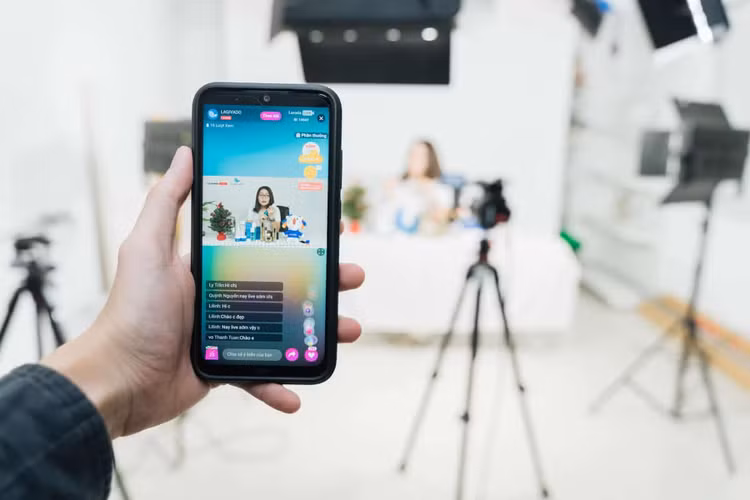 “Quên” nộp thuế từ bán hàng trực tuyến có thể bị phạt rất nặng