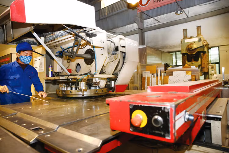 Nhiều báo cáo đánh giá tác động của thông tư trước khi ban hành còn mang tính hình thức, chưa hiểu rõ hoặc không đánh giá đầy đủ tác động đối với đối tượng chịu sự điều chỉnh. Ảnh: Nhã Chi