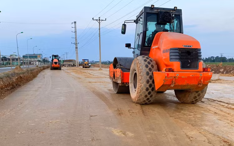 Công ty CP Đầu tư 379 đang thi công nhiều công trình giao thông lớn trên địa bàn tỉnh Bắc Giang. Ảnh minh họa: Nhã Chi