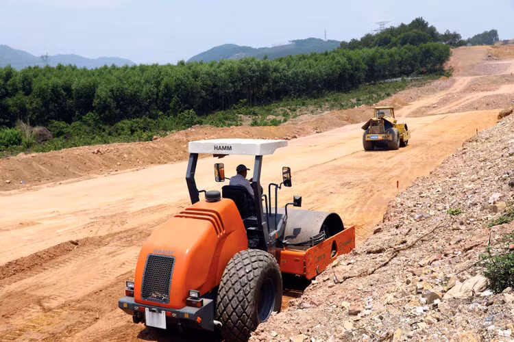 Dự án cao tốc Tuyên Quang - Hà Giang sẽ góp phần hình thành hành lang phát triển kinh tế từ vùng Đồng bằng sông Hồng tới Tuyên Quang và Hà Giang. Ảnh: Tường Lâm
