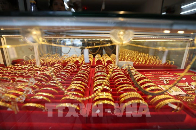 Giá vàng trong nước sáng 31/8 tăng 200.000 đồng/lượng. Ảnh: THX/TTXVN