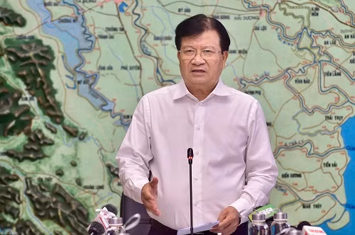 Phó Thủ tướng Trịnh Đình Dũng phát biểu tại cuộc họp - Ảnh: VGP/Đoàn Bắc