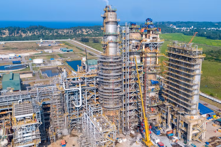 Nhà máy Lọc dầu Dung Quất trong thời gian bảo dưỡng tổng thể vẫn thực hiện cung ứng sản phẩm cho thị trường