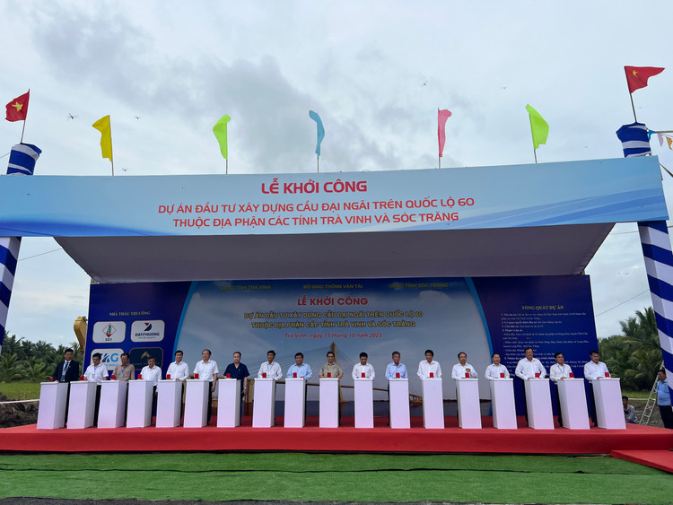 Thủ tướng Chính phủ Phạm Minh Chính phát lệnh khởi công cầu Đại Ngãi