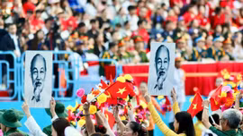 Chủ tịch Hồ Chí Minh không chỉ là người tìm ra con đường cứu nước, giải phóng dân tộc, mà còn là người đặt nền móng tư tưởng cho sự nghiệp xây dựng, bảo vệ và phát triển đất nước Việt Nam trong thời đại mới.