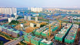 Việc thu hẹp phạm vi các dự án phải thực hiện chấp thuận chủ trương đầu tư góp phần giảm tình trạng “xin - cho”, loại bỏ sự can thiệp hành chính không cần thiết. Ảnh: Lê Tiên