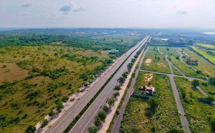 Agribank đấu giá khoản nợ doanh nghiệp và đất tại Mũi Né. Ảnh minh họa: Intrenet