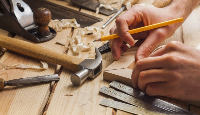 Đấu giá dây chuyền sản xuất đồ gỗ của Công ty Nội thất SeSan. Ảnh minh họa: Internet