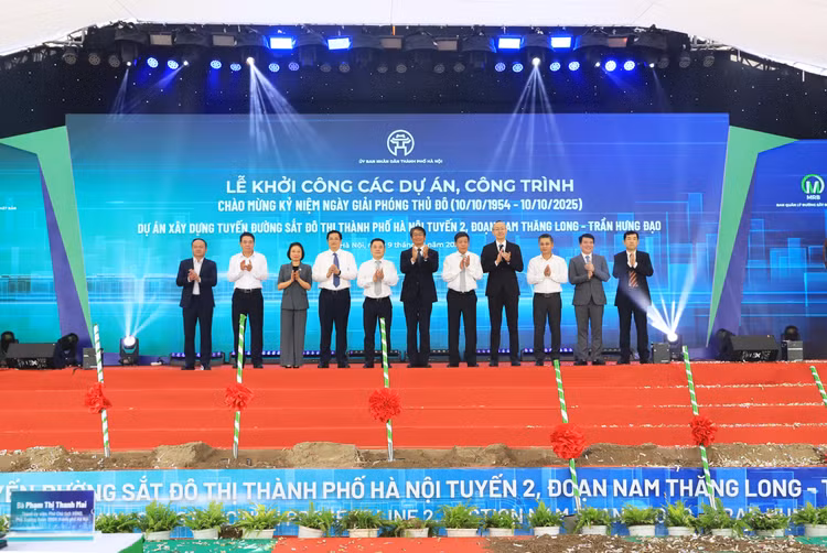 Quang cảnh lễ khởi công tuyến Metro số 2 Hà Nội
