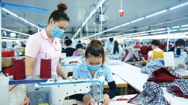 Trong tháng 1/2026, có 48.696 doanh nghiệp gia nhập và tái gia nhập thị trường, tăng 45,59% so với cùng kỳ năm 2025. Ảnh: Tiên Giang