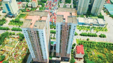 Nhiều doanh nghiệp bất động sản, xây dựng đối mặt với áp lực tài chính lớn khi nợ trái phiếu đến hạn. Ảnh: Tâm An