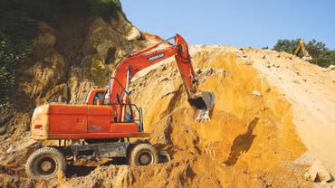 Việc quyết toán tiền cấp quyền khai thác khoáng sản trùng với cách thức quyết toán thuế tài nguyên khoáng sản, nhưng lại do 2 cơ quan khác nhau thực hiện. Ảnh: Nhã Chi