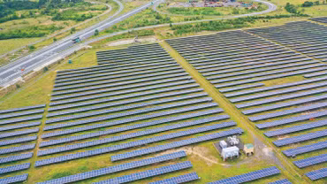 Các địa phương tăng cường điều kiện ràng buộc để ngăn chặn tình trạng nhà đầu tư “xí chỗ” rồi bán lại dự án để kiếm lời. Ảnh: Trần Vũ