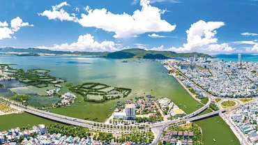 Loạt dự án bất động sản được mời gọi đầu tư sẽ hình thành các khu đô thị đồng bộ, hiện đại, đáp ứng yêu cầu phát triển đô thị, nhu cầu nhà ở, tạo sức hút trong phát triển du lịch... cho tỉnh Gia Lai. Ảnh minh họa: Dũng Nhân