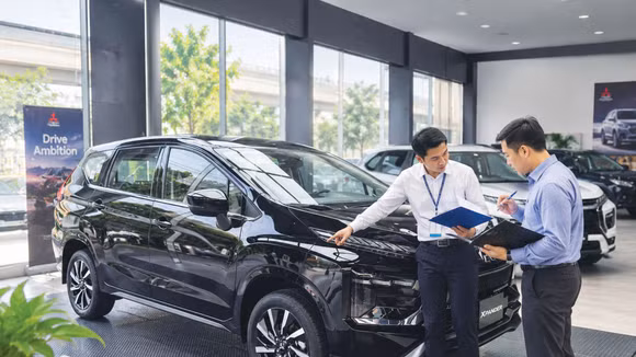 Yêu cầu giấy phép bán hàng xuất hiện tại nhiều gói thầu mua xe ô tô phục vụ công tác chung được mời thầu đầu tháng 8/2026. Ảnh minh họa: Nhã Chi