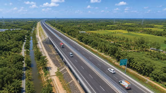 Hai dự án thành phần đoạn Cần Thơ - Hậu Giang và Hậu Giang - Cà Mau đã hoàn thành tuyến chính. Ảnh: Phúc An