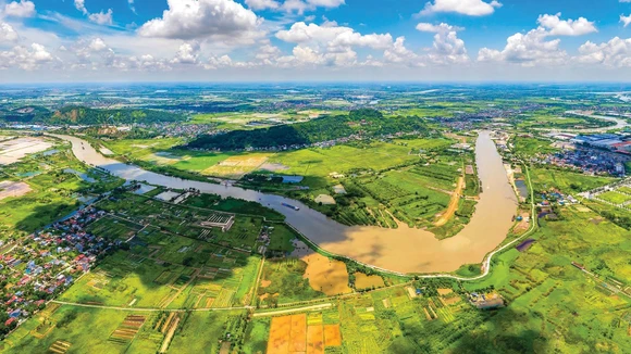 Công ty CP Tư vấn thẩm định giá VCHP được phê duyệt trúng Gói thầu Tư vấn xây dựng bảng giá đất lần đầu để công bố và áp dụng từ ngày 1/1/2026 trên địa bàn TP. Hải Phòng. Ảnh: Tiên Giang