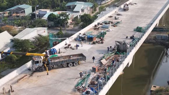 Dự án thành phần 1 Vành đai 3 TP.HCM phải hoàn thành kỹ thuật vào ngày 30/4/2026 và hoàn thành toàn bộ Dự án vào 30/6/2026. Ảnh: Song Lê