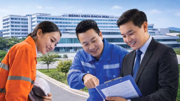 Gói thầu Mua bảo hiểm cháy nổ bắt buộc của Bệnh viện Bạch Mai có 3 nhà thầu tham dự, cùng chào giá dự thầu là 4.043.023.069,8 đồng. Ảnh minh họa: Phú An AI