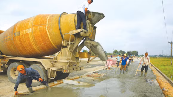 Một số gói thầu xây lắp có nhiều nhà thầu tham dự nhưng không đáp ứng yêu cầu của hồ sơ mời thầu, phải hủy thầu để đấu thầu lại. Ảnh minh họa: Nhã Chi