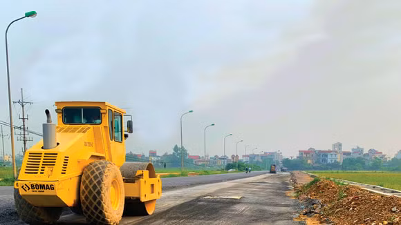 Tại một số gói thầu xây lắp, việc đánh giá chi tiết nhân sự, thiết bị được thực hiện tại bước đánh giá năng lực, kinh nghiệm. Ảnh: Nhã Chi