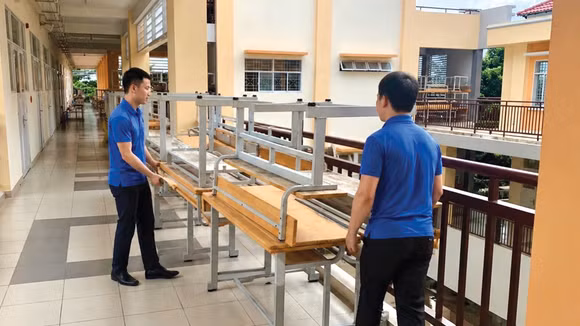 Đối với hàng hóa thông dụng, không đòi hỏi nhân sự thực hiện dịch vụ liên quan phải có trình độ cao thì không yêu cầu về nhân sự chủ chốt. Ảnh: Thanh Phong
