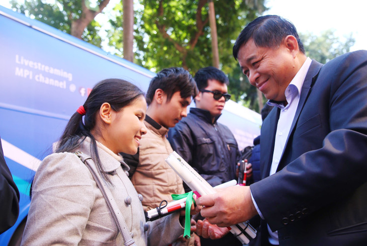 Cây gậy trắng cho người mù và sự nối dài của những điều tử tế ảnh 4