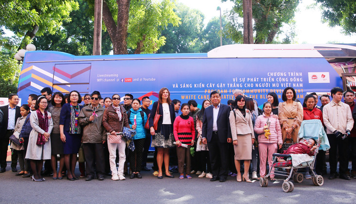 Cây gậy trắng cho người mù và sự nối dài của những điều tử tế ảnh 5