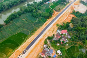 Một đoạn trên tuyến cao tốc Đồng Đăng - Trà Lĩnh (Ảnh do Đèo Cả cung cấp)