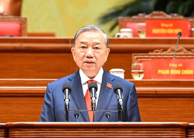 Tổng Bí thư Tô Lâm: Đảng muốn lãnh đạo lâu dài thì phải luôn tự hoàn thiện, tự làm mới, giữ vững bản chất cách mạng và tính tiên phong.