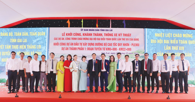 Ban QLDA các công trình giao thông và dân dụng tỉnh Gia Lai tại Lễ khởi công Dự án thành phần 1 thuộc Dự án cao tốc Quy Nhơn - Pleiku