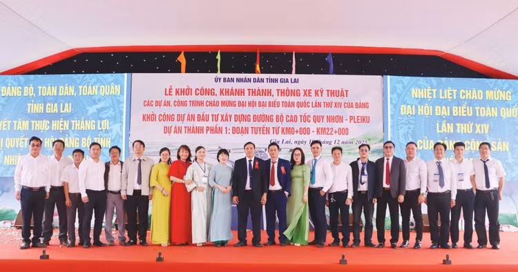 Ban QLDA các công trình giao thông và dân dụng tỉnh Gia Lai tại Lễ khởi công Dự án thành phần 1 thuộc Dự án cao tốc Quy Nhơn - Pleiku