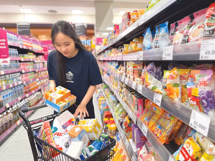 Chỉ số nhà quản trị mua hàng (PMI) tháng 7 đạt 52,4 điểm, tăng so với mức 48,9 điểm của tháng 6 và lần đầu tiên vượt ngưỡng 50 điểm trong 4 tháng. Ảnh: Nhã Chi