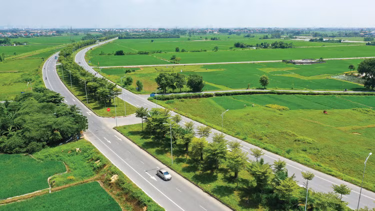 Bộ Tài chính đang hoàn thiện Dự thảo Nghị quyết của Chính phủ quy định về cơ chế, chính sách tháo gỡ khó khăn, vướng mắc cho khoảng 79 dự án BT với tổng mức đầu tư gần 96 nghìn tỷ đồng, diện tích sử dụng đất hơn 1.840 ha. Ảnh: Lê Gia Khoa