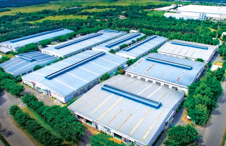 Áp lực chi phí tài chính cao là một nguyên nhân khiến doanh nghiệp rơi vào trạng thái thua lỗ . Ảnh: Đông Dương