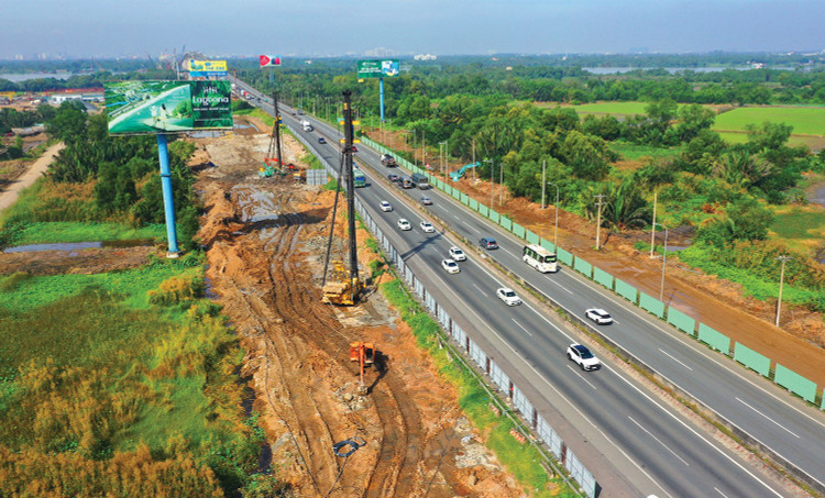 Tổng công ty Thăng Long cần huy động vốn cho việc triển khai đồng loạt các công trình quy mô lớn. Ảnh: Song Lê