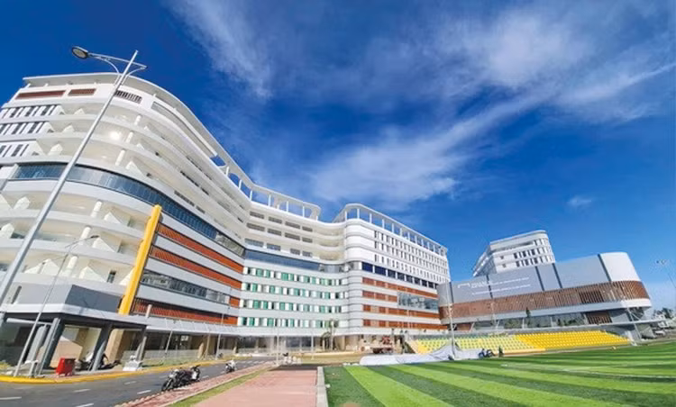 Công ty CP Xây dựng số 5 tham gia liên danh xây dựng Trường Đại học Y khoa Phạm Ngọc Thạch - Cơ sở 2 (trúng thầu cuối năm 2022 với giá 2.059 tỷ đồng). Ảnh sưu tầm: Nhã Chi