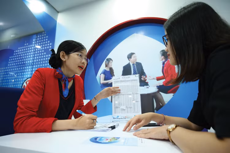 Mặt bằng lãi suất cho vay tăng từ 0,5 - 0,8% trong tháng 12/2025. Ảnh: Tiến Giang