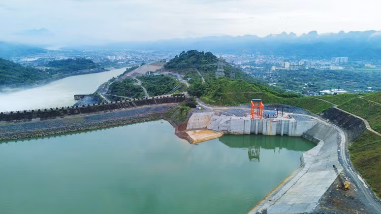 Phát điện Tổ máy số 1 Dự án Nhà máy Thủy điện Hòa Bình mở rộng. Ảnh: Việt Hải