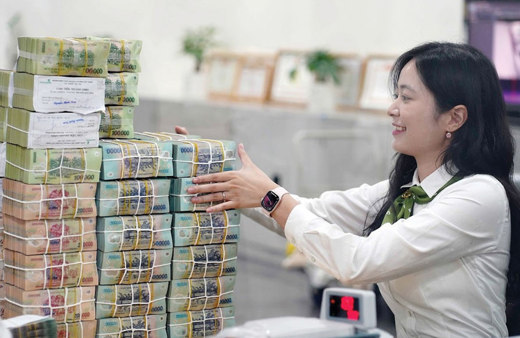 Dự toán số thu ngân sách nhà nước năm 2026 là 2.529,467 nghìn tỷ đồng, tăng 28,6% so với dự toán năm 2025. Ảnh: Ngọc Thắng