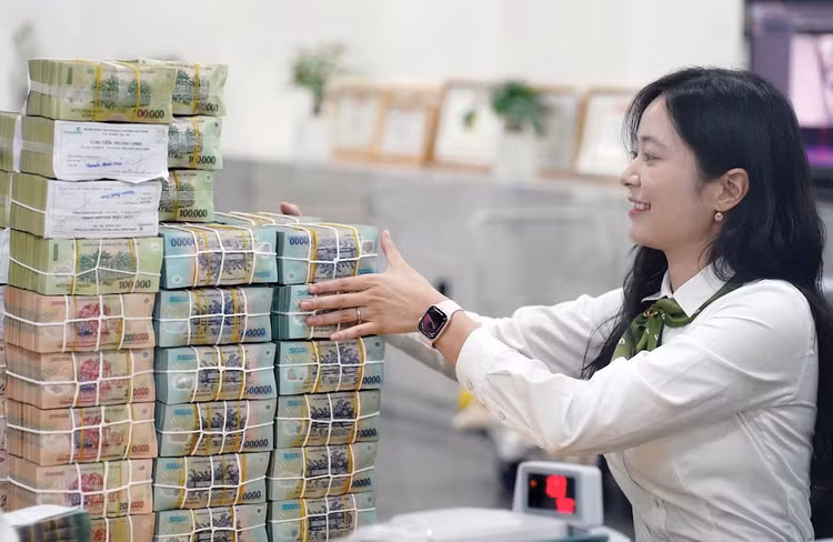 Dự toán số thu ngân sách nhà nước năm 2026 là 2.529,467 nghìn tỷ đồng, tăng 28,6% so với dự toán năm 2025. Ảnh: Ngọc Thắng