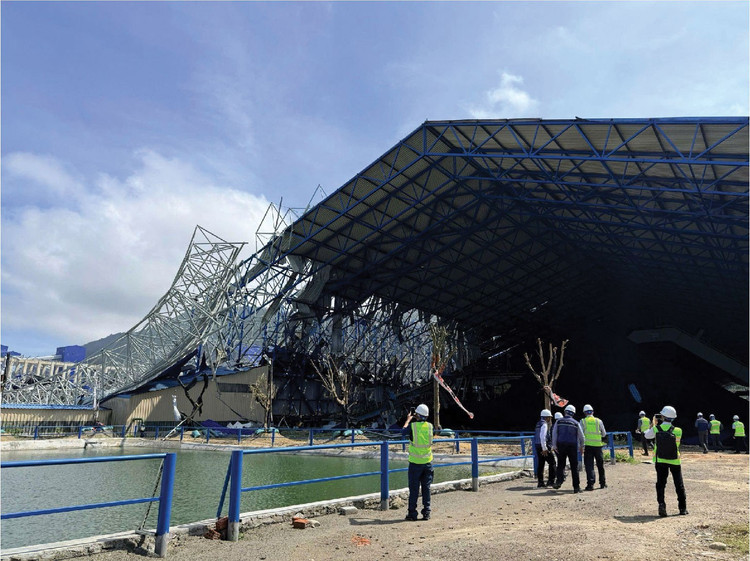 Đội ngũ cán bộ của Bảo hiểm PVI triển khai đánh giá, xử lý thiệt hại sau bão Bualoi tại Nhà máy Nhiệt điện Vũng Áng 2