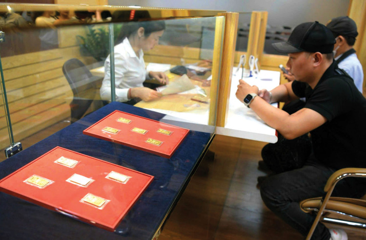 Ngày 14/10, giá vàng mua vào - bán ra trong nước tăng lên mức 144,9 - 146,4 triệu đồng/lượng với vàng miếng SJC. Ảnh: Ngọc Thắng