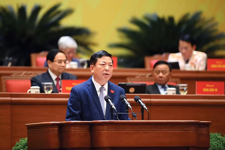 Bộ trưởng Bộ Xây dựng Trần Hồng Minh tham luận về vấn đề “Đột phá mạnh mẽ phát triển kết cấu hạ tầng trong kỷ nguyên mới”