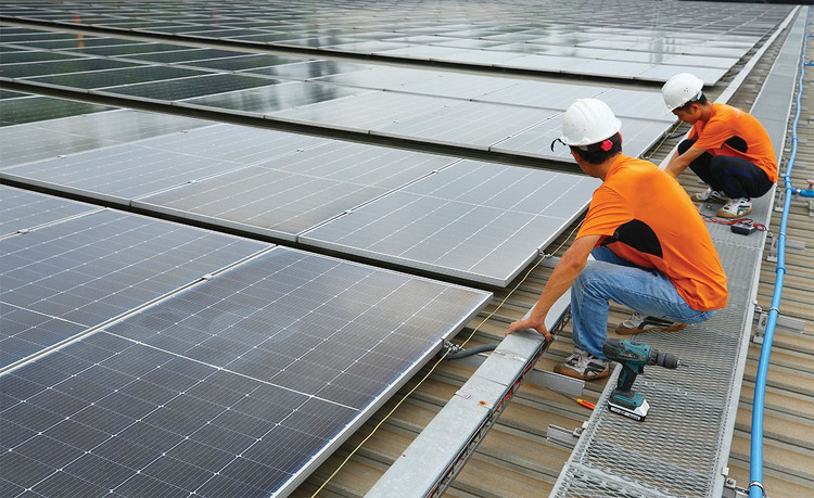 Sở Tài chính tỉnh Gia Lai công bố danh mục 8 dự án điện gió với tổng vốn đầu tư hơn 18.474 tỷ đồng và 4 dự án điện mặt trời với tổng vốn đầu tư hơn 3.410 tỷ đồng. Ảnh: Tiên Giang