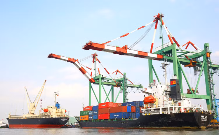 Nửa đầu tháng 8/2025, tổng kim ngạch xuất khẩu hàng hóa cả nước đạt 20,063 tỷ USD. Ảnh: Lê Tiên