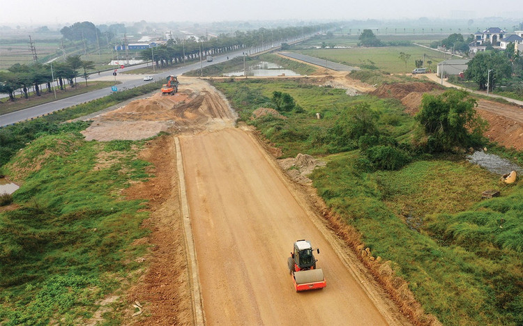 Các ban quản lý dự án đầu tư cấp tỉnh đang triển khai nhiều dự án hạ tầng giao thông quy mô lớn nhằm tăng cường khả năng kết nối vùng. Ảnh: Chiến Thắng